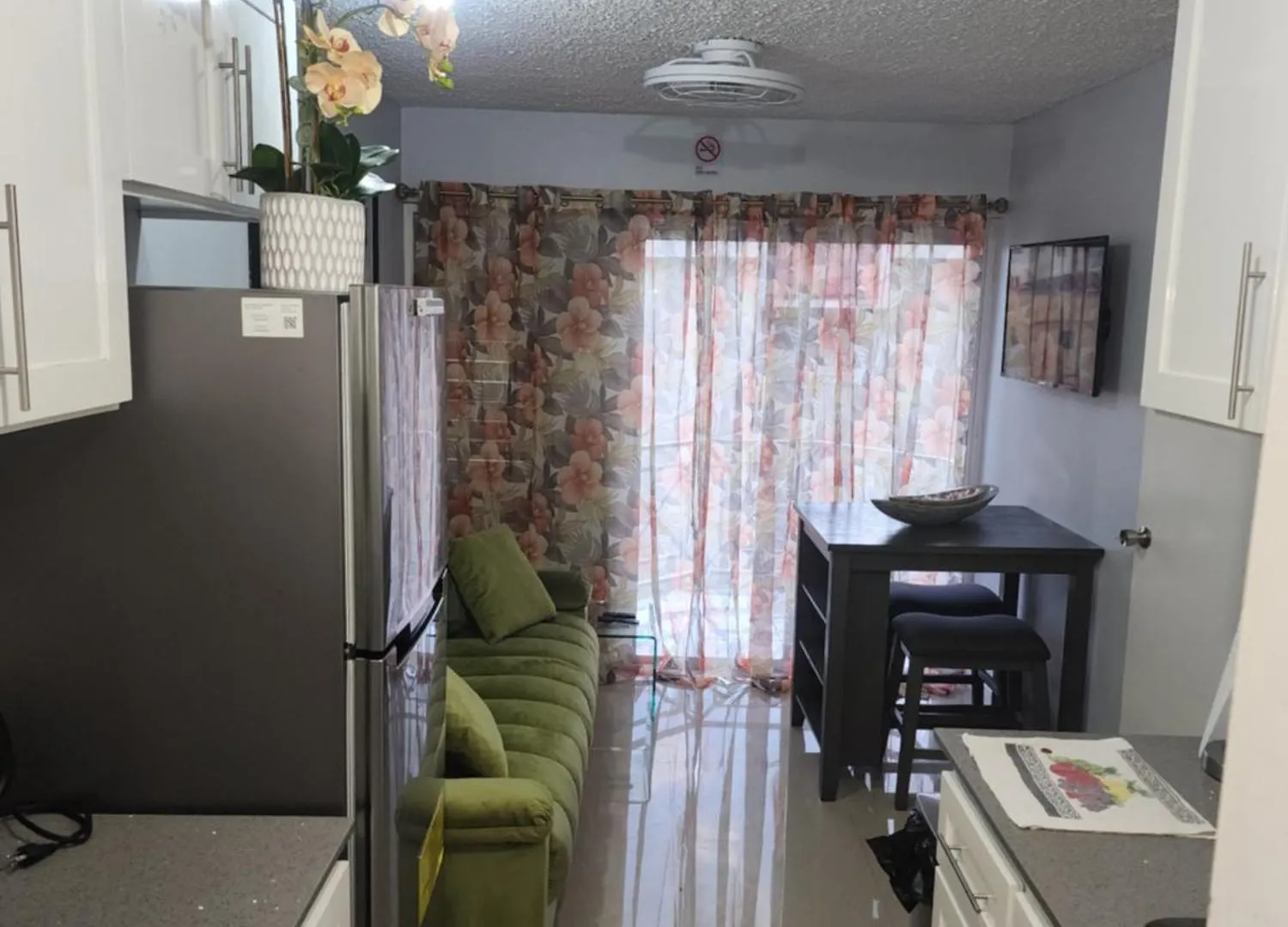 Comfy And Cozy Apartment Kingston