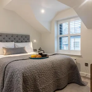 Cheltenham Two Apartment Harrogate